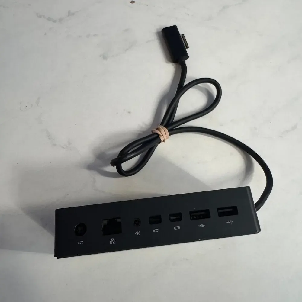 Microsoft Redmond 1661 Surface Docking Station Black USB 3.0 Ports Power Adapter